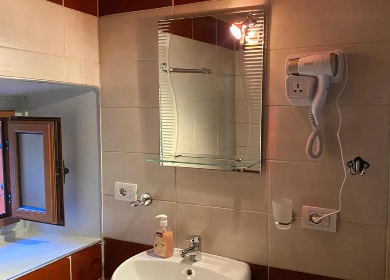 Guesthouse Bec Villi Theth 0*,  Albanien